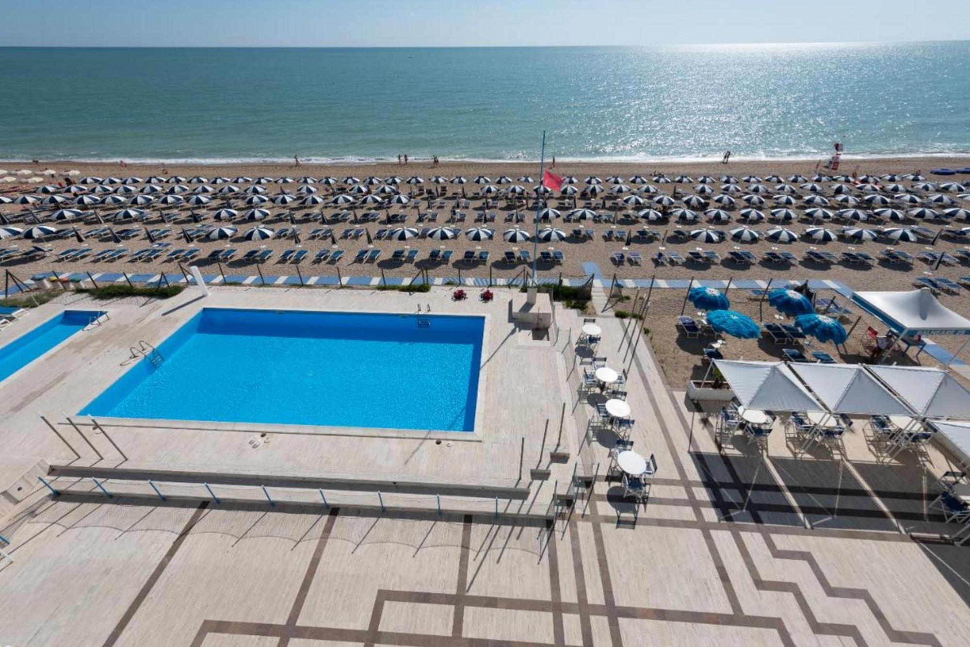 Hotel Marcelli Нумана Экстерьер фото