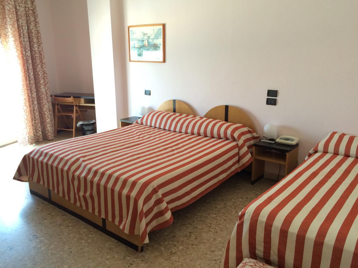 Hotel Marcelli Нумана Экстерьер фото